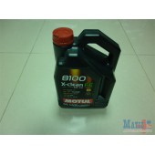 Масло MOTUL 4л 5W30 (8100) синтетика